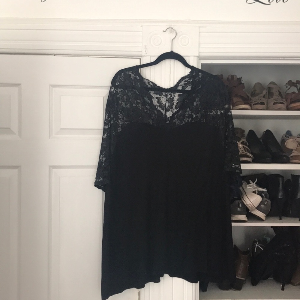 Black plus size lace float top